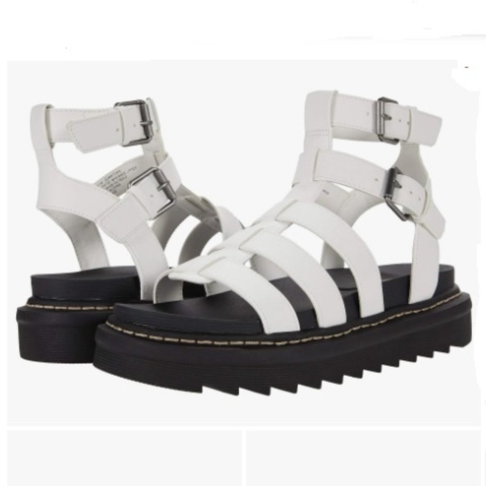 NWT $59 (8.5) UNIONBAY Buckle Sandals